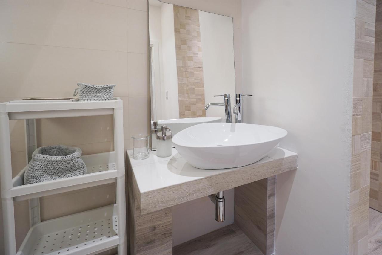 Ghisello Luxury Guesthouse 1 Bologna Ngoại thất bức ảnh